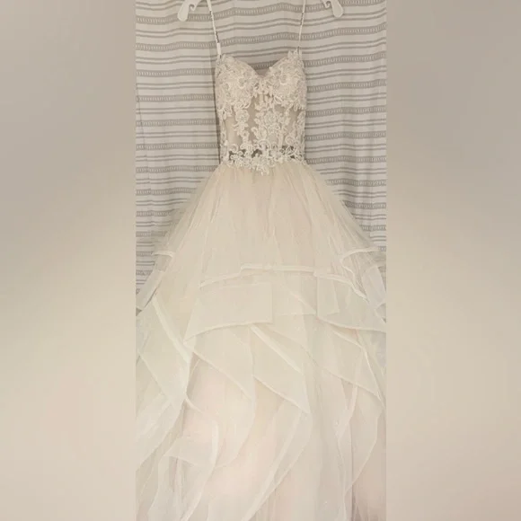 Randy Fenoli Wedding Dress - Picture 2 of 3